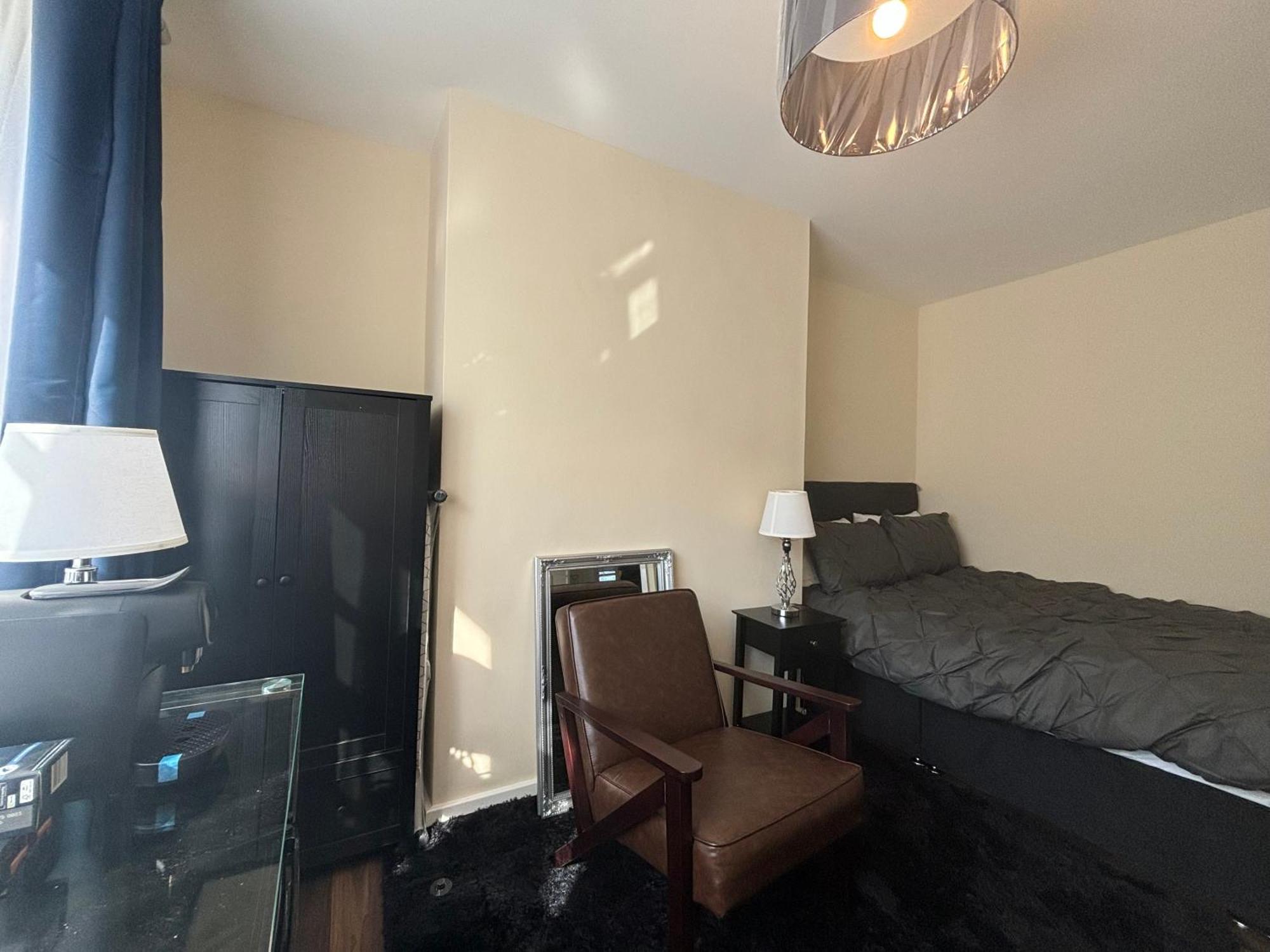 Stylish 1bd Flat Near Iconic Landmarks Apartment
