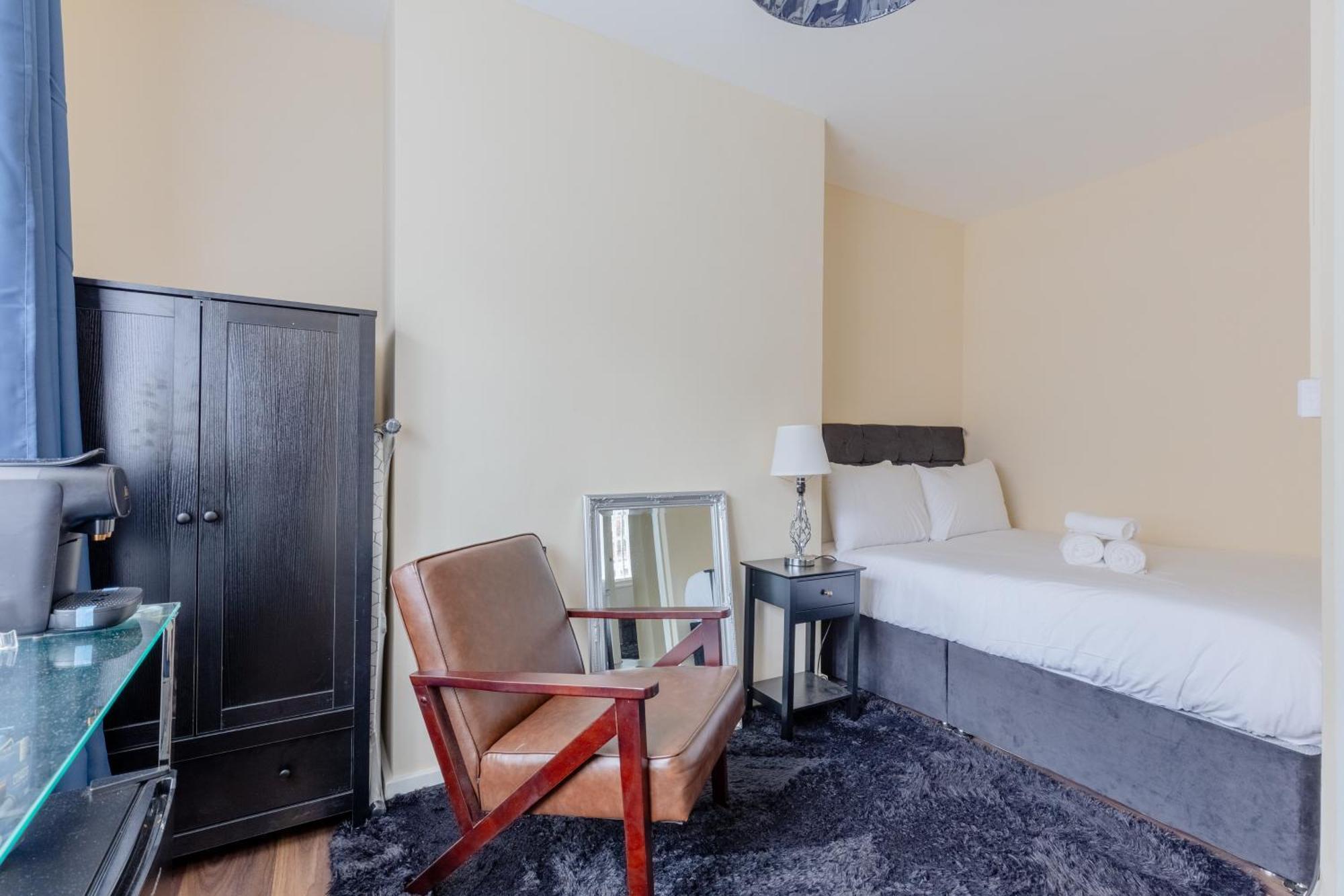 Stylish 1bd Flat Near Iconic Landmarks